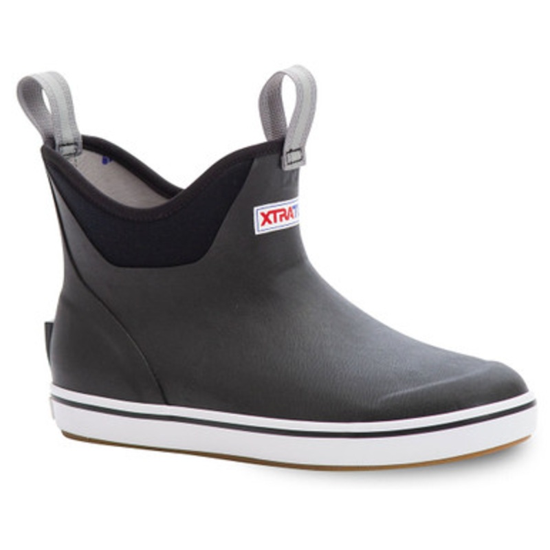 Xtratuf Women’s Ankle Deck Boot – Black – 8