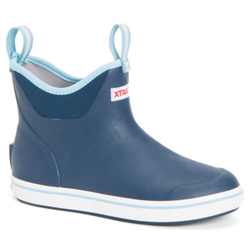 Xtratuf Women’s Ankle Deck Boot – Navy – 7