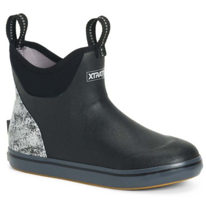 Xtratuf Women’s Ankle Deck Boot – Black Scales – 6